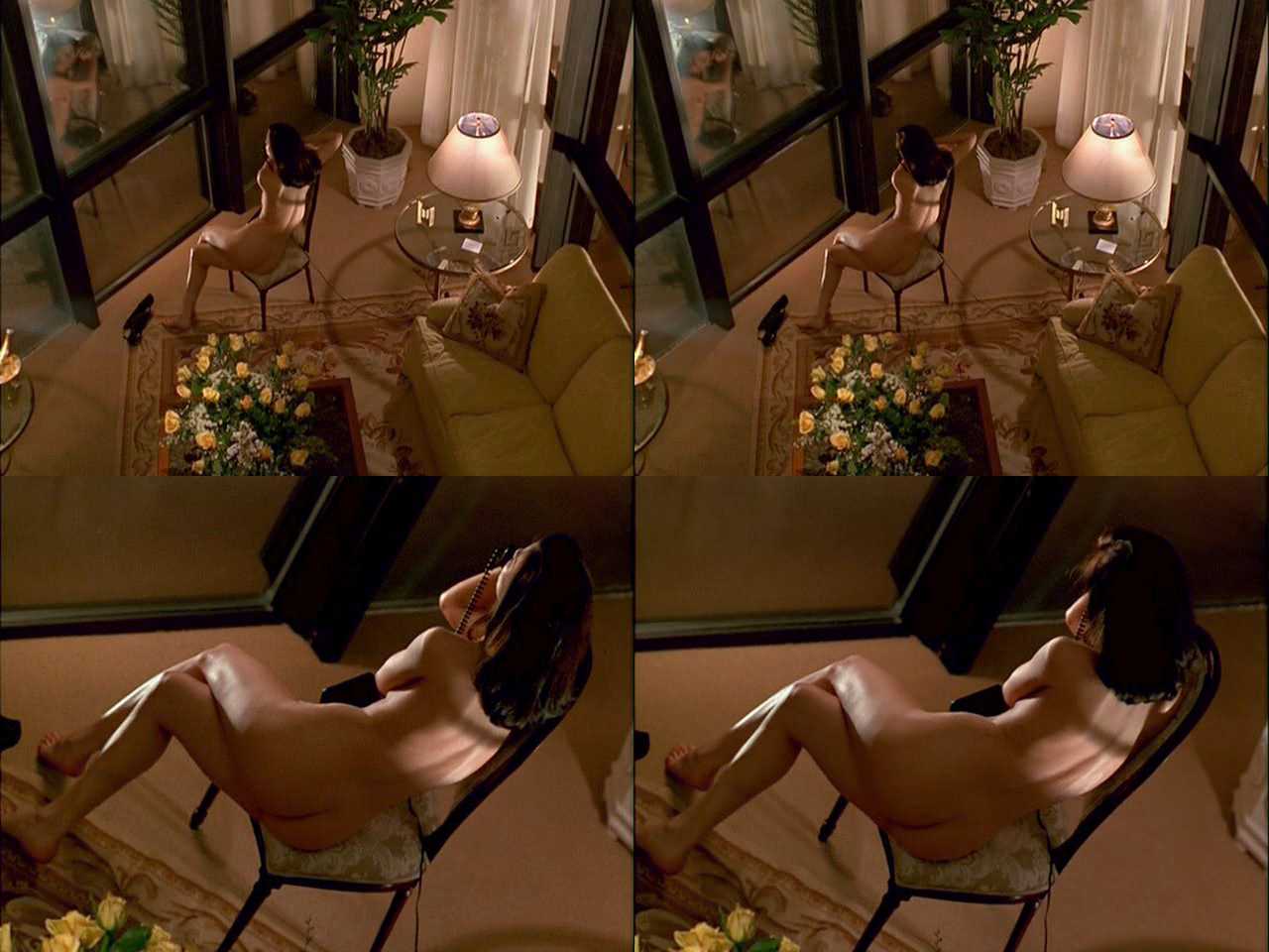 Linda fiorentino naked