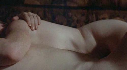 Shirley maclaine topless