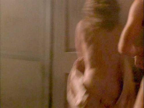 Naked pictures of leslie mann